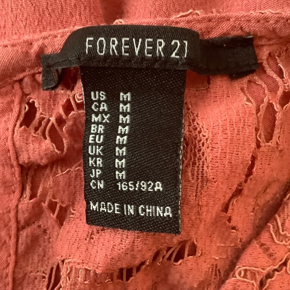 FOREVER 21 PINK LONG SLEEVE/ LACE/ EMBROIDERED FLORAL DESIGN BLOUSE/ Size M - Picture 10 of 11